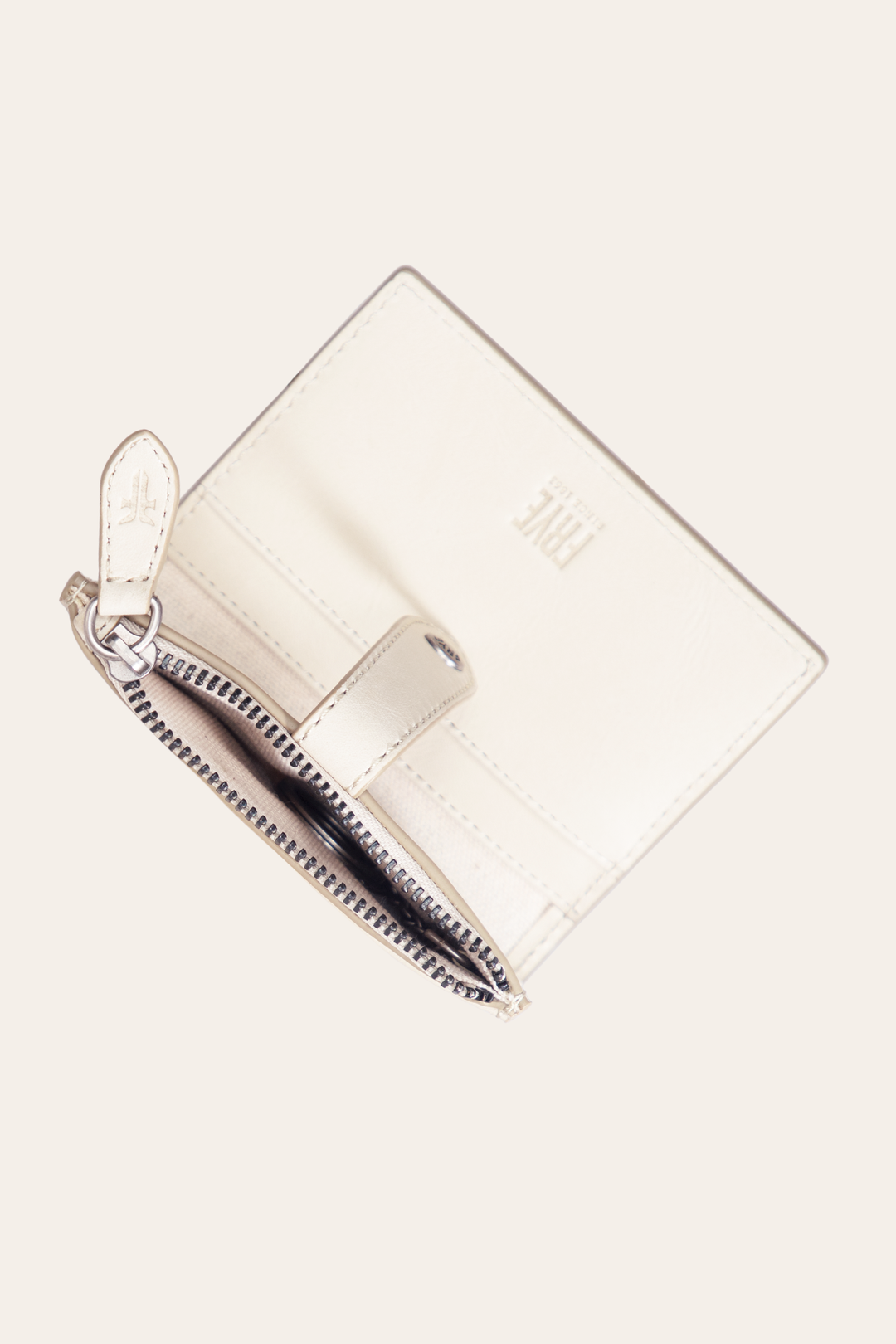 Women's Melissa Coin Purse in Oat Oat - Frye