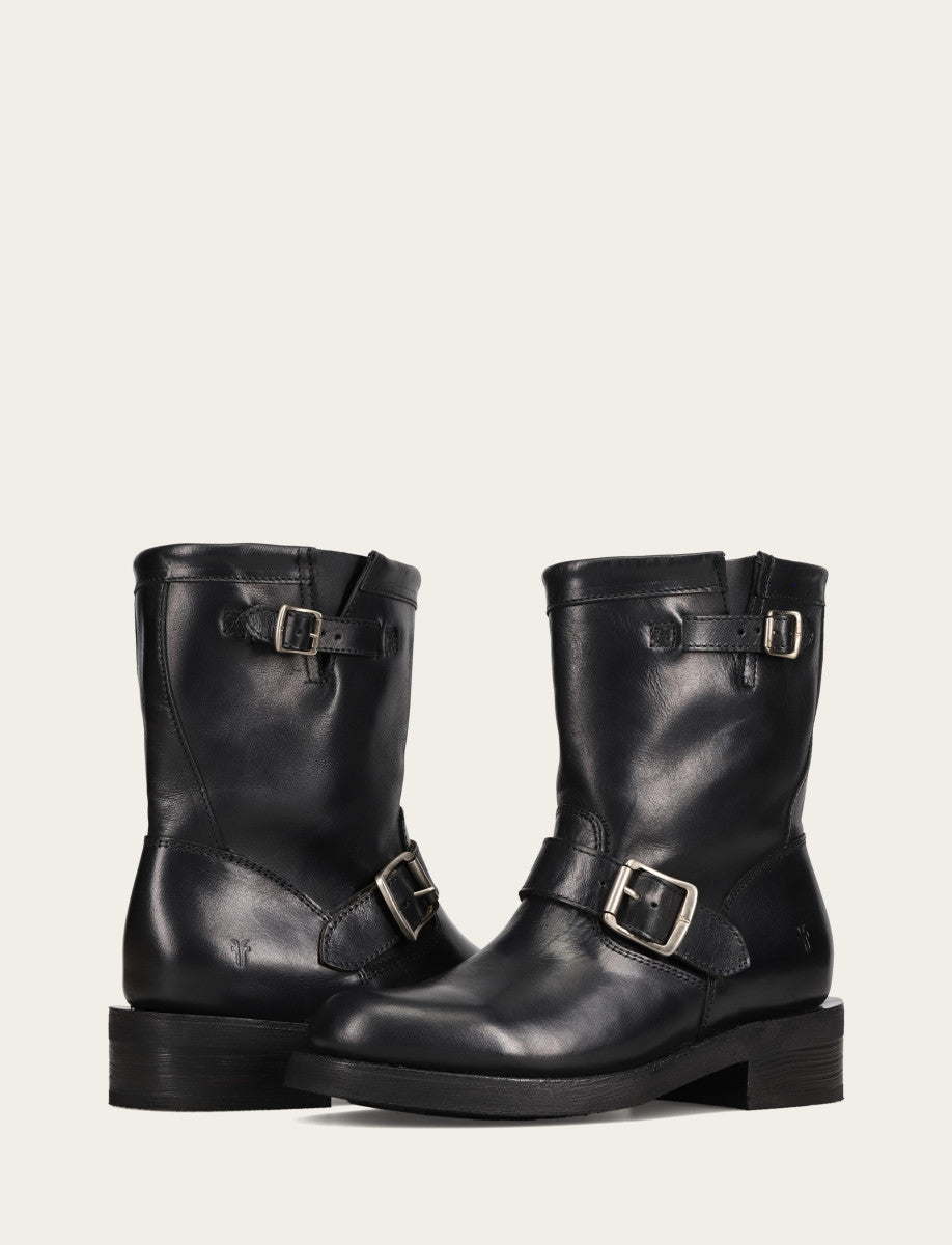 Women's Black Viv Short Engineer Boot Black - Frye