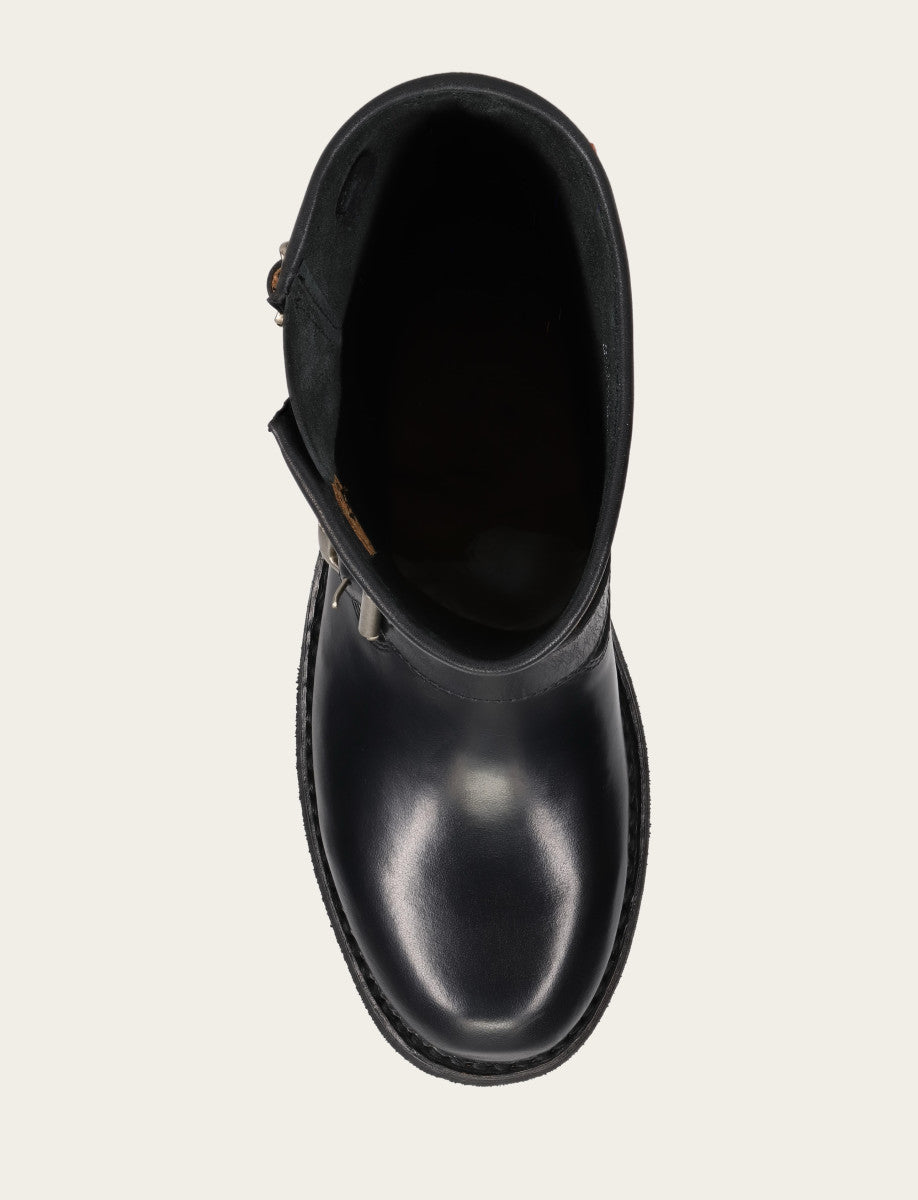 Women's Black Viv Short Engineer Boot Black - Frye