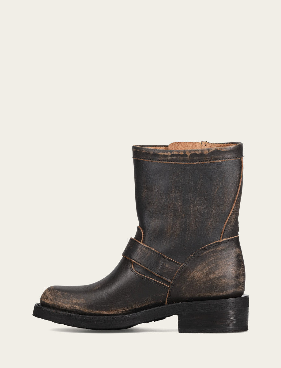 Women's Distressed Black Viv Short Engineer Boot Distressed Black - Frye