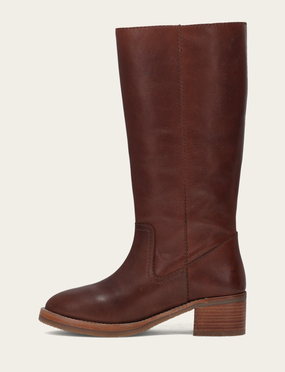 Women's Brown Andrea 14R Boot Brown - Frye
