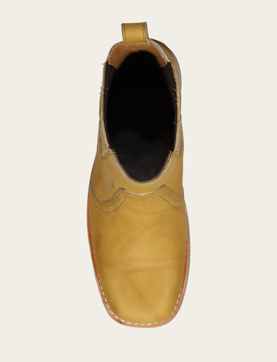 Women's Banana Campus Chelsea Booties Banana - Frye