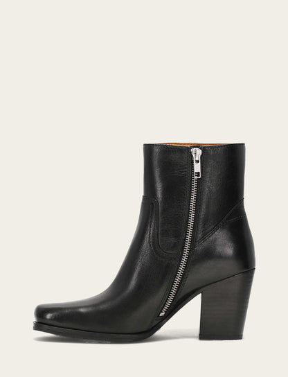 Women's Black Shiloh Zip Booties Black - Frye