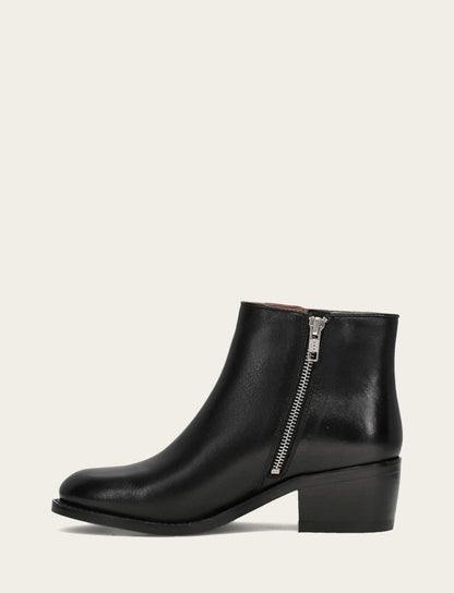 Women's Black Carson 2 Piping Booties Black - Frye