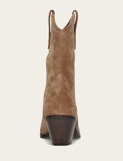 Women's Almond Sara Wingtip Stud Boot Almond - Frye