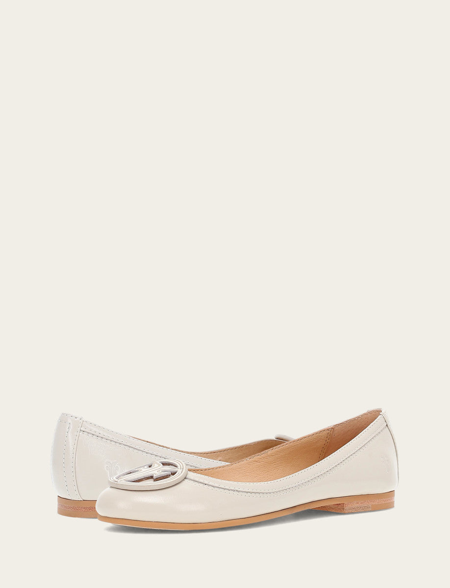 Women's Ivory Carson Logo Ballet Flats Ivory - Frye