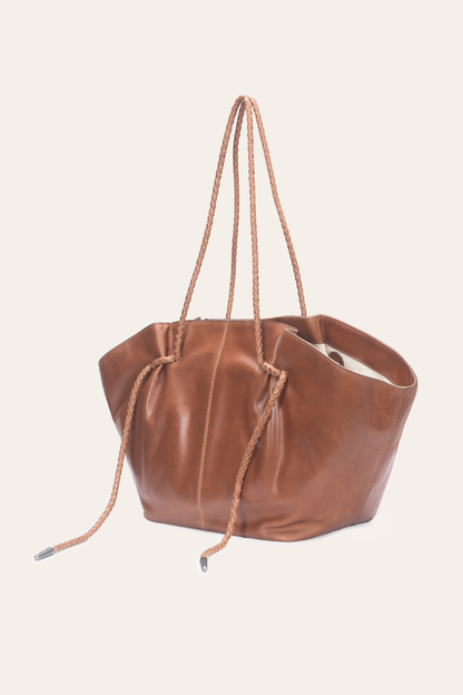 Cognac Caroline Shopper Cognac - Frye