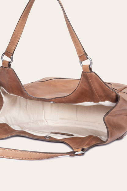 Melissa Four Poster in Beige Beige - Frye
