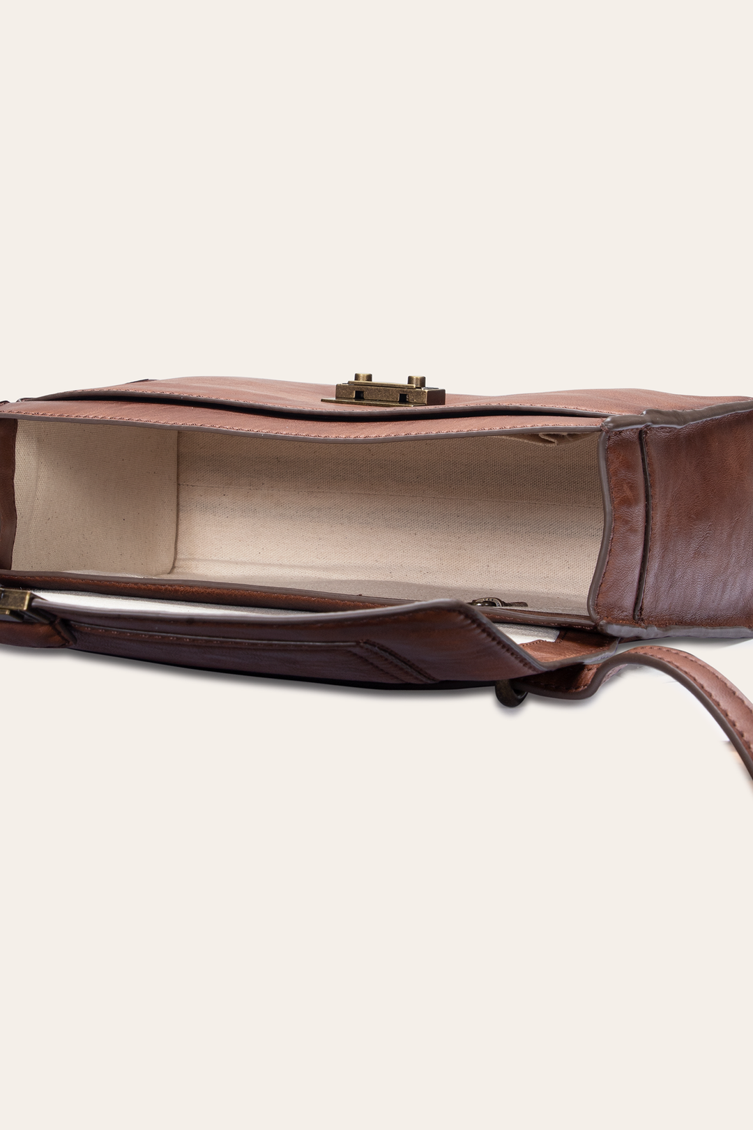 Alex Cognac Flap Shoulder Cognac - Frye