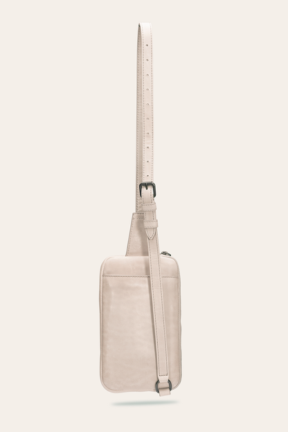 Melissa Zip Sling in Nude Nude - Frye