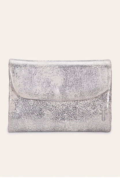 Women's Nora Knotted Small Wallet Cream Metallic - Frye