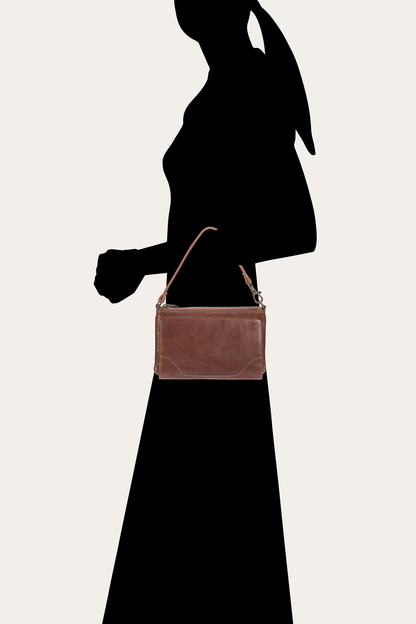Melissa Convertible Wristlet Wallet in Cognac Cognac - Frye