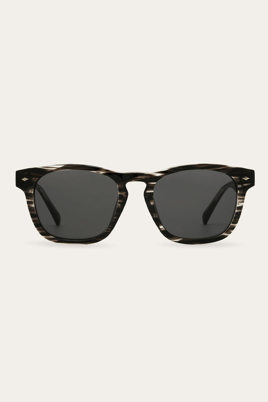 Billie Charcoal Sunglasses Charcoal - Frye