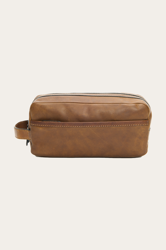 Logan Large Travel Dopp in Dark Brown Dark Brown - Frye